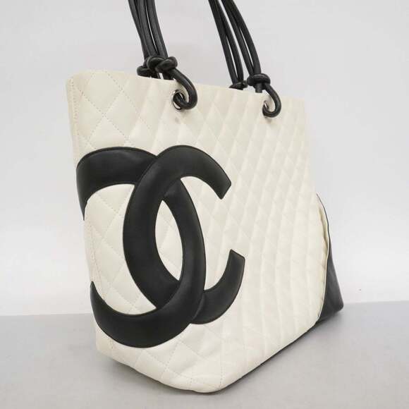 CHANEL Black Lambskin Leather Tote Bag - Picture 2 of 16